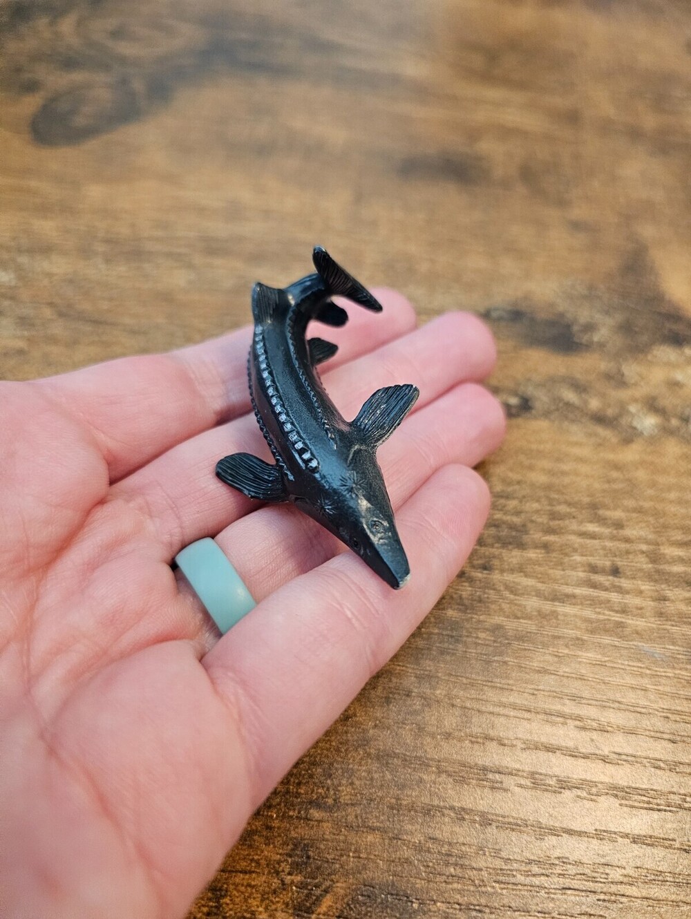 YOWIE Beluga Sturgeon Collectible Toy Wild Water Series Collection 2 1/4" long - Picture 4 of 4